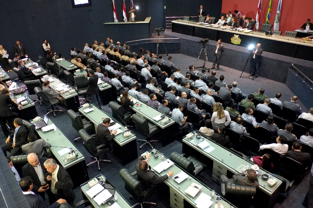 Manaus, 03/07/14 - Sessão de Votação do Projeto de Lei nº 205/1014, dispõe da criação da Gratificação de Atividade Militar Superior - GAMS. (Foto: Danilo Mello/Aleam)